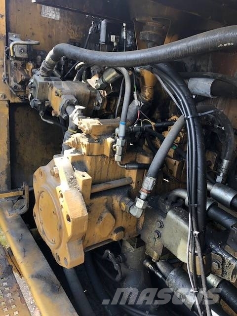 CAT 385 B Pásová rýpadla