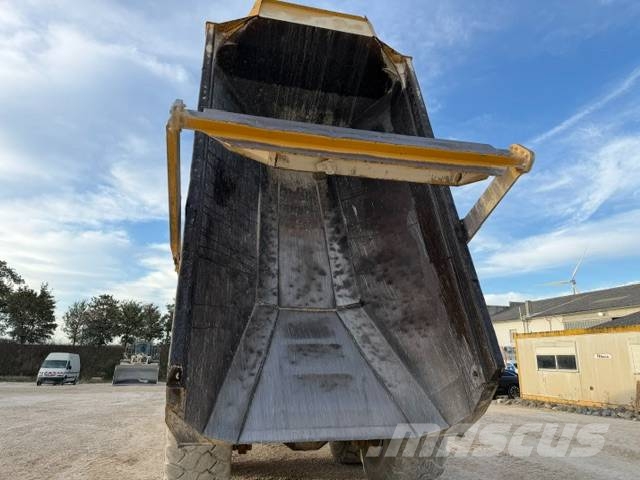 Bell B 40 E Midjestyrd dumper