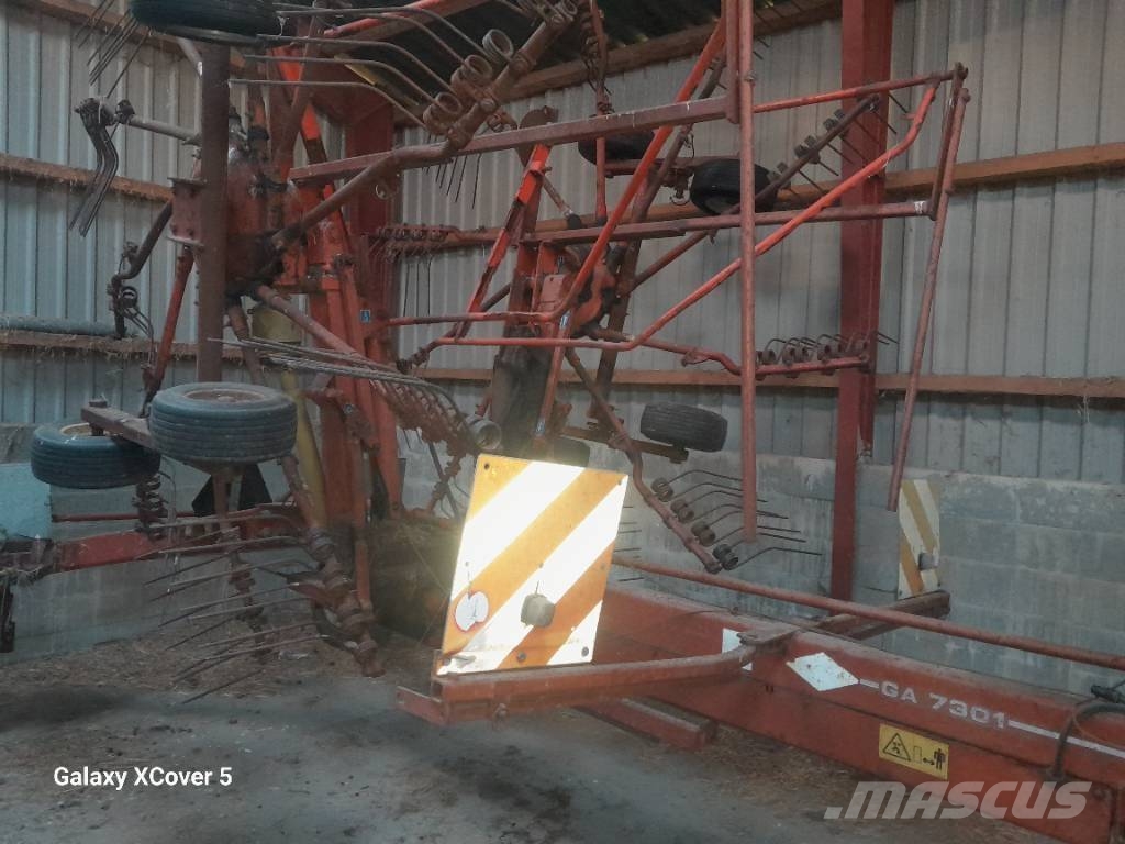 Kuhn GA 7301 مكابس وميبسات التبن