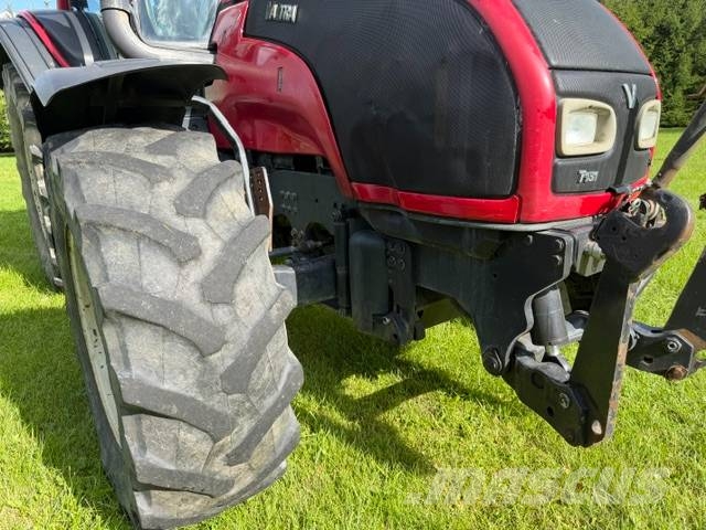 Valtra T 151 E HT Трактора