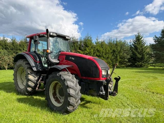 Valtra T 151 E HT Трактора