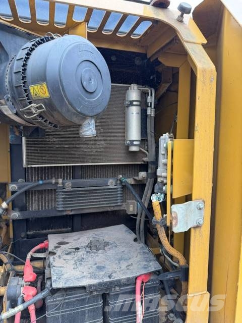 CAT 313 F LGC Raupenbagger