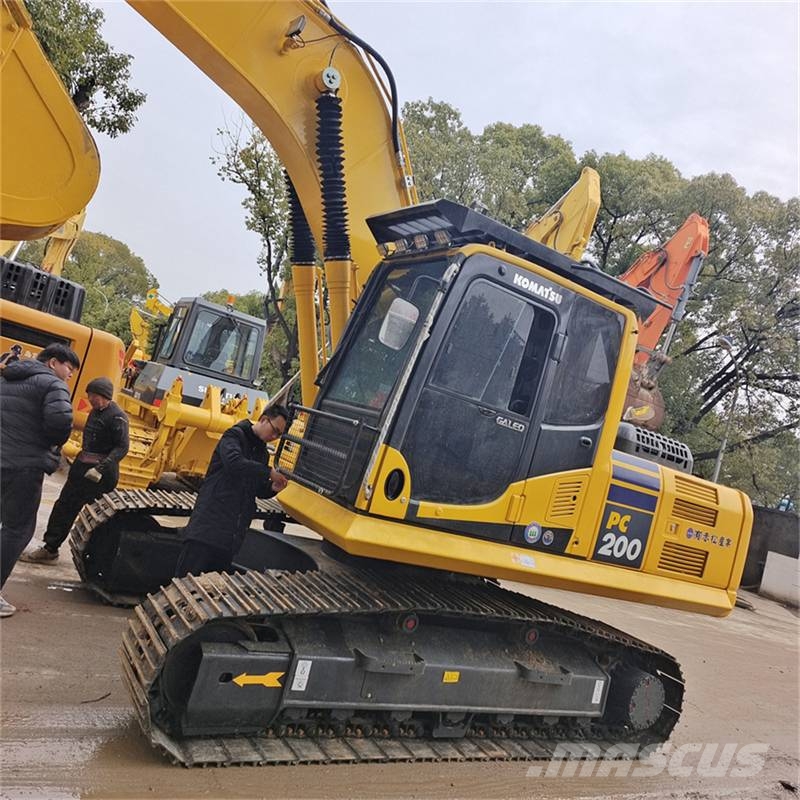 Komatsu PC 200-8 - 28th Anniversary Promotion Price Escavadeiras de esteiras