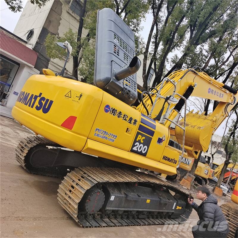 Komatsu PC 200-8 - 28th Anniversary Promotion Price Escavadeiras de esteiras