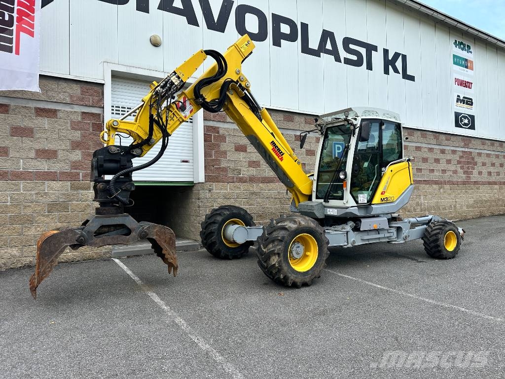 Menzi Muck M320 特殊油圧ショベル