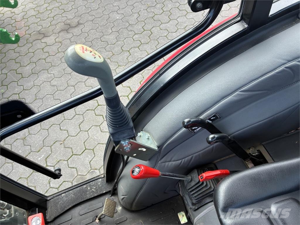 Knegt 504 CG3 mit Stoll Frontlader Muut maatalouskoneet