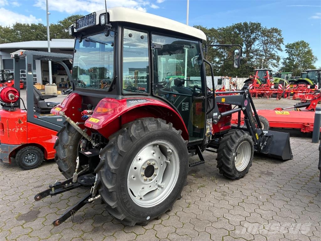 Knegt 504 CG3 mit Stoll Frontlader Muut maatalouskoneet