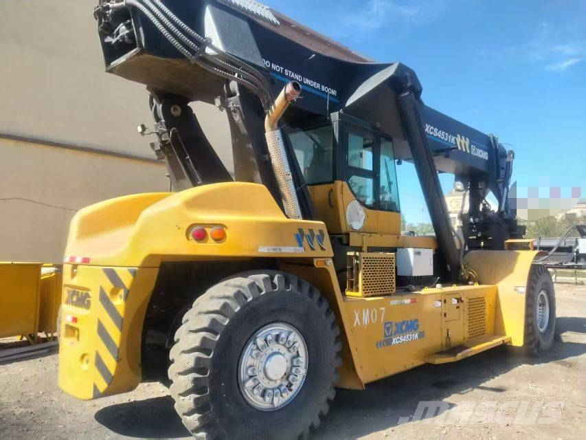 XCMG XCS 4531 K Lightly used Reach-Stacker