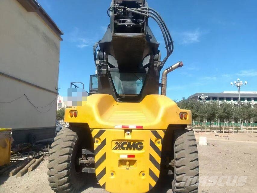 XCMG XCS 4531 K Lightly used Reach-Stacker