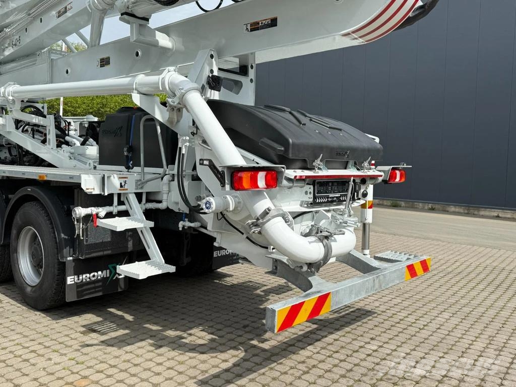 Mercedes-Benz Arocs 4142 Mercedes-Benz Arocs 5 4542 8x4 SWAN TSP Camiones de concreto