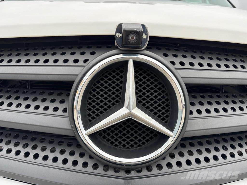 Mercedes-Benz Sprinter 4x2 EURO6 + CARRIER PULSOR 400 冷藏面包车