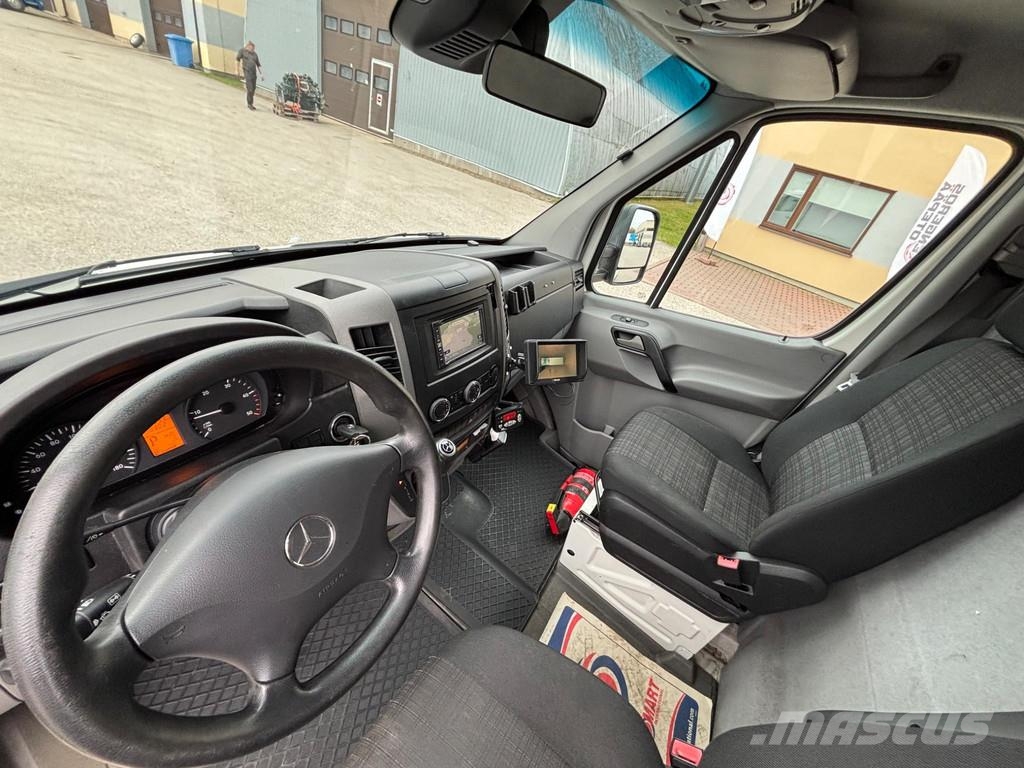 Mercedes-Benz Sprinter 4x2 EURO6 + CARRIER PULSOR 400 冷藏面包车