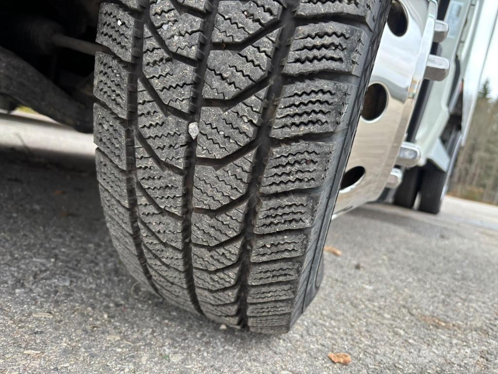 Mercedes-Benz Sprinter 4x2 EURO6 + CARRIER PULSOR 400 冷藏面包车