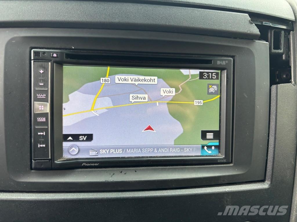 Mercedes-Benz Sprinter 4x2 EURO6 + CARRIER PULSOR 400 冷藏面包车