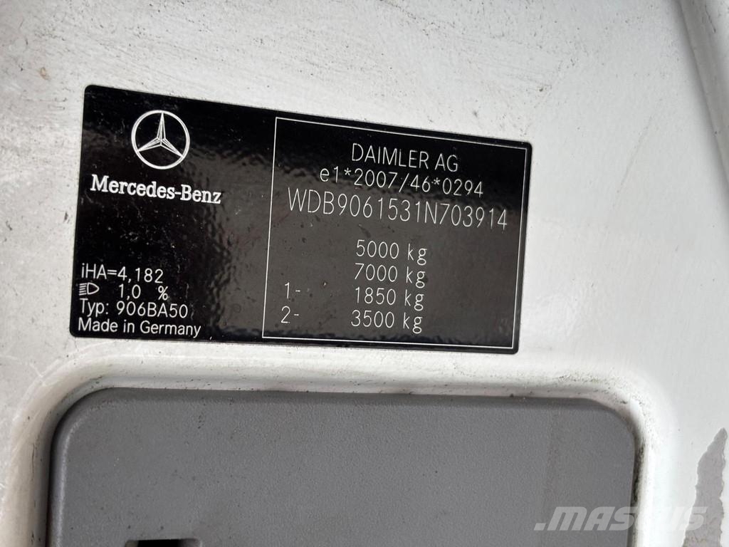 Mercedes-Benz Sprinter 4x2 EURO6 + CARRIER PULSOR 400 冷藏面包车