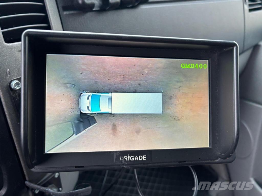 Mercedes-Benz Sprinter 4x2 EURO6 + CARRIER PULSOR 400 冷藏面包车