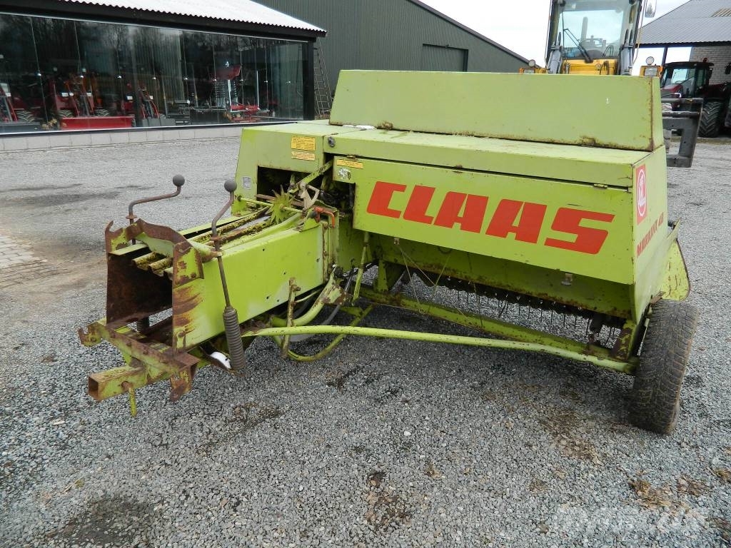 CLAAS Markant 40 Πρέσες τετράγωνων δεμάτων