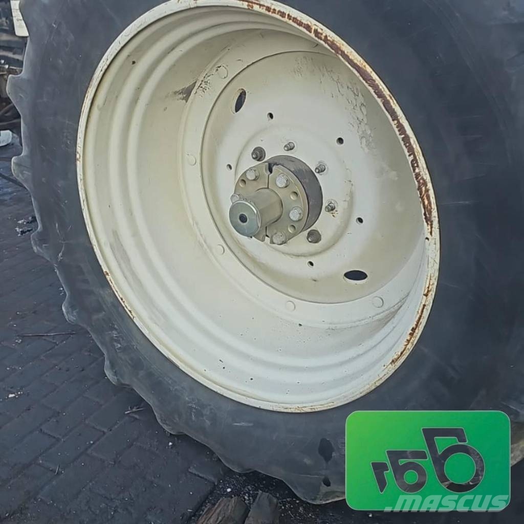New Holland T6070 (2010r.) Parts Chasis y suspención