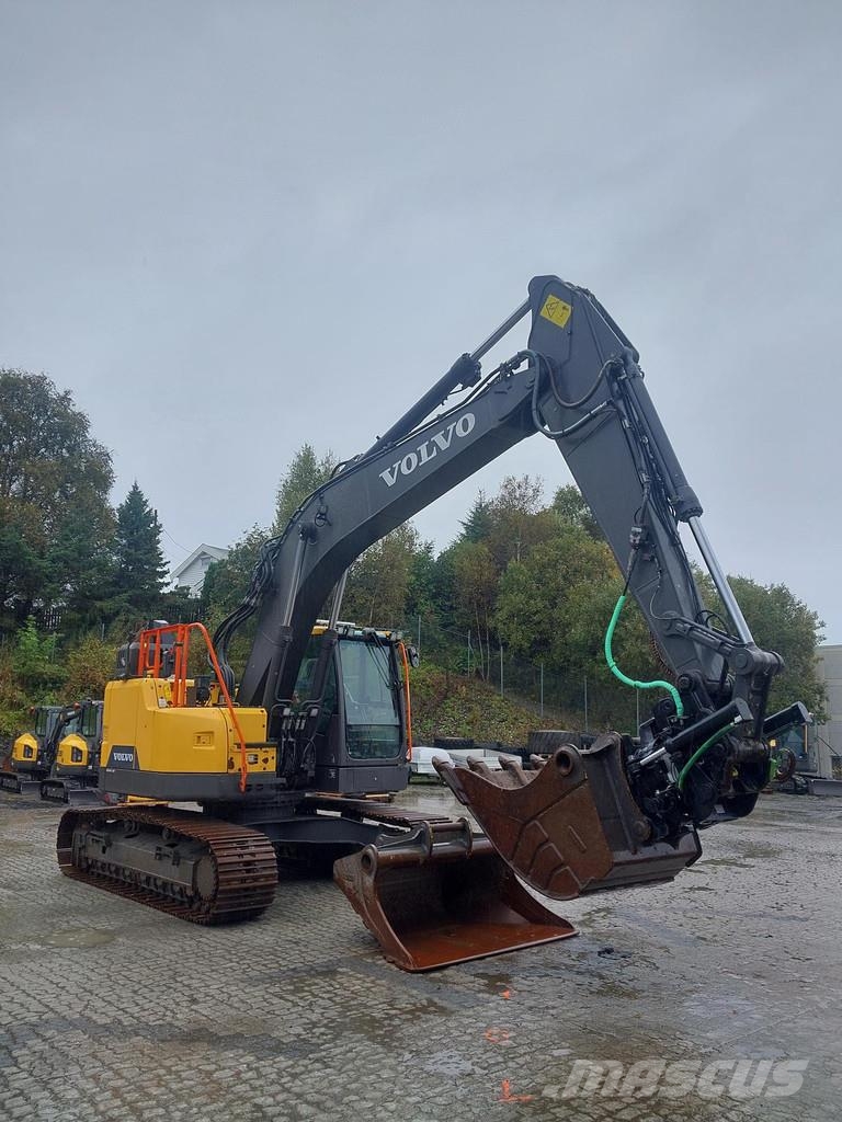 Volvo ECR235EL Гусеничные экскаваторы