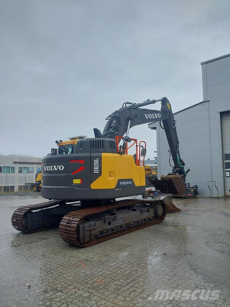 Volvo ECR235EL Гусеничные экскаваторы