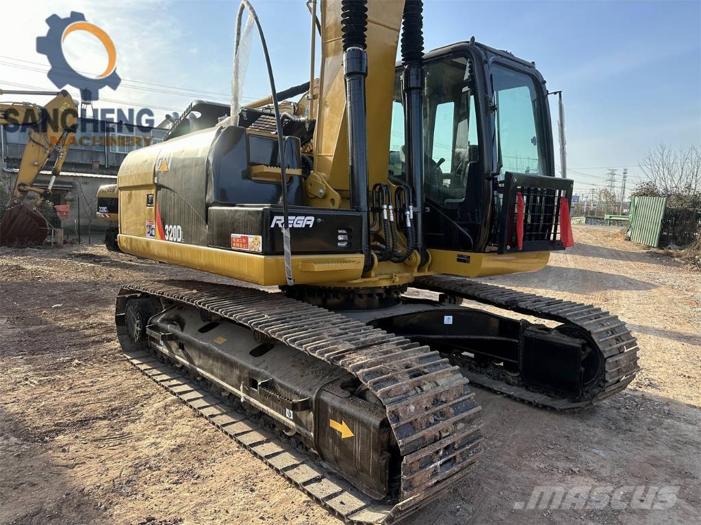 CAT 320D Верижен екскаватор