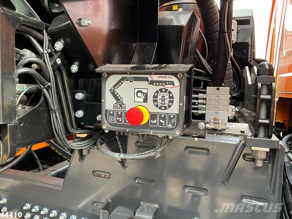 DAF FAN XD 340 Euro 6 Hiab 23 Tonmeter laadkraan Prügiautod
