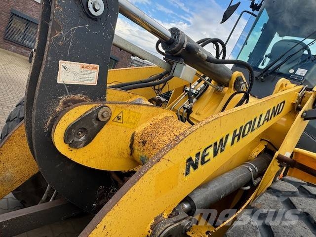 New Holland W 110 B Chargeuse sur pneus