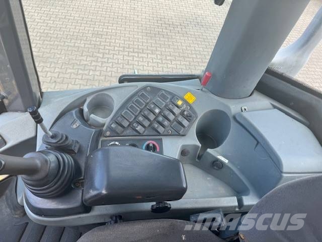 New Holland W 110 B Chargeuse sur pneus