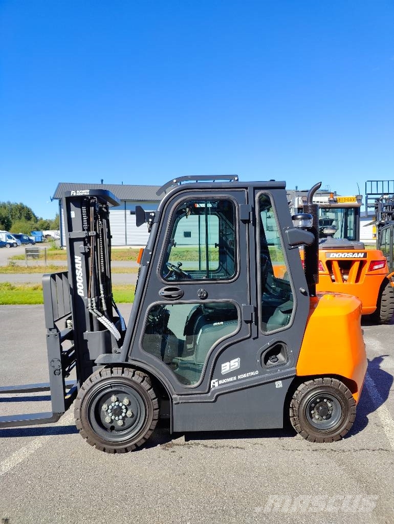 Doosan D35 NXP dieseltrukki Dizel forkliftler
