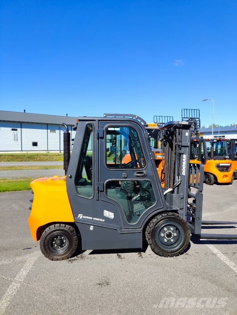 Doosan D35 NXP dieseltrukki Dizel forkliftler
