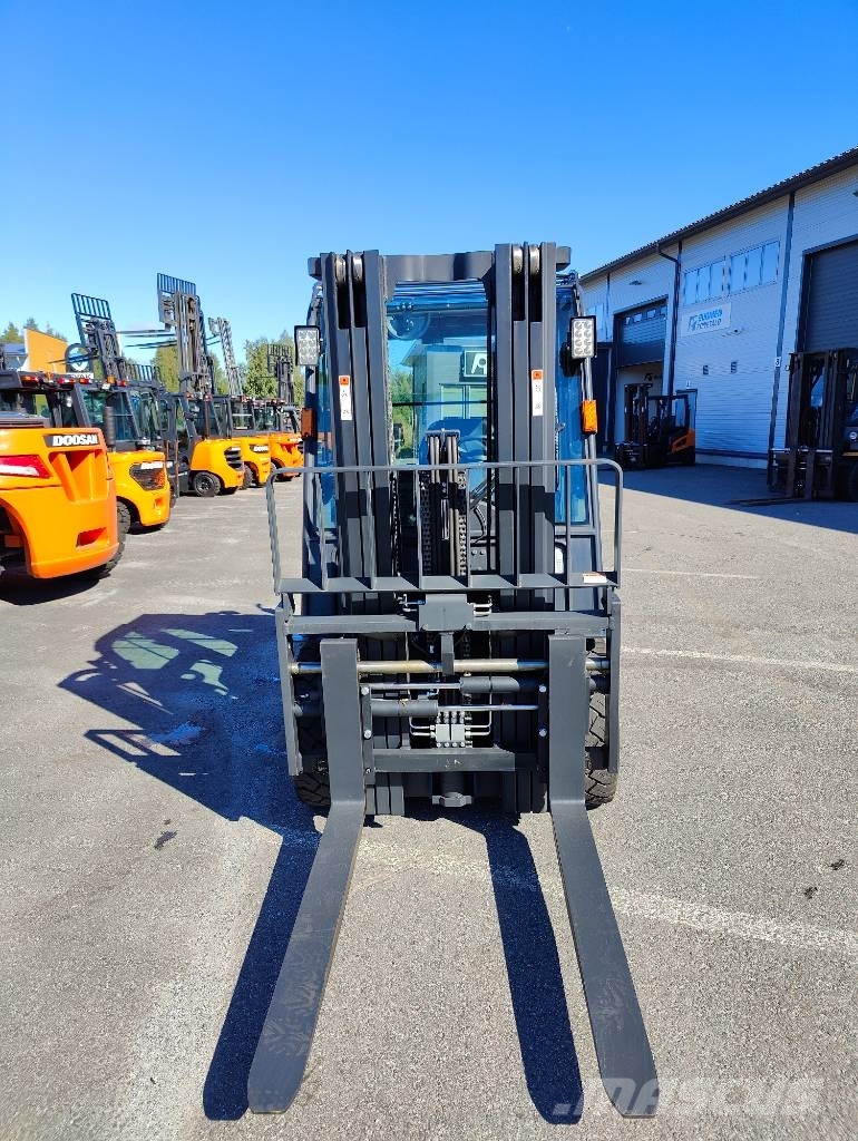 Doosan D35 NXP dieseltrukki Dizel forkliftler