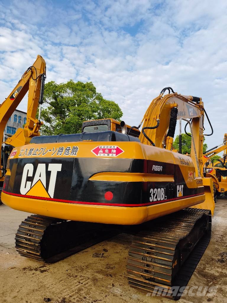 CAT 320BL Pelle sur chenilles