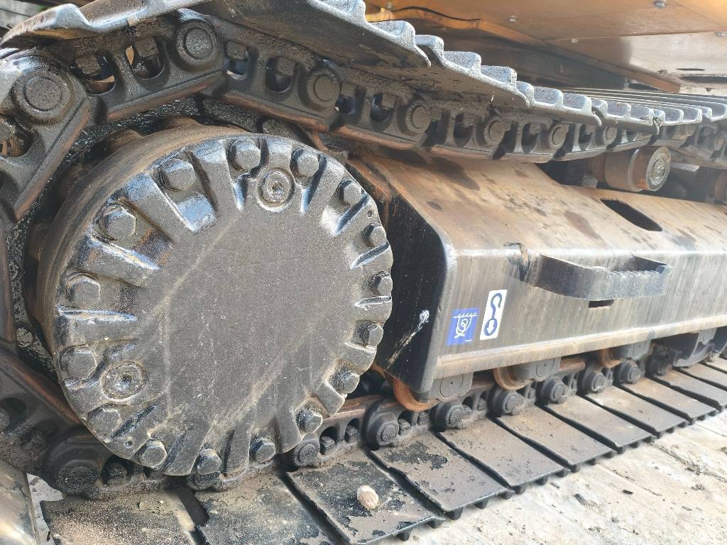 CAT 320BL Pelle sur chenilles