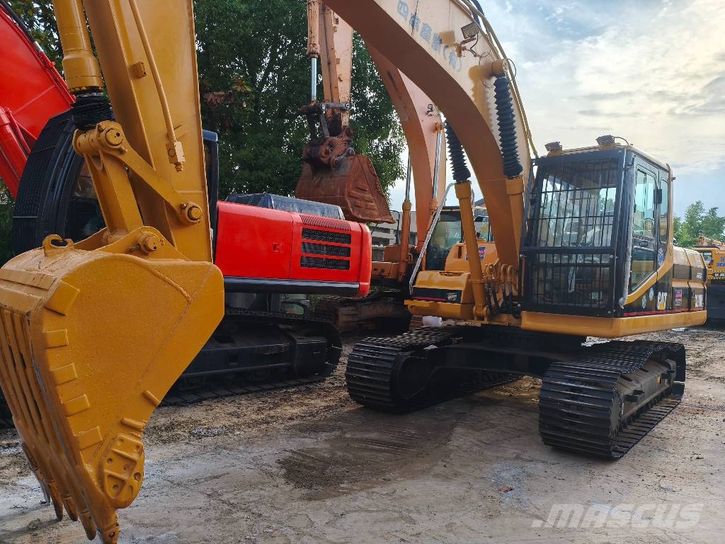 CAT 320BL Pelle sur chenilles
