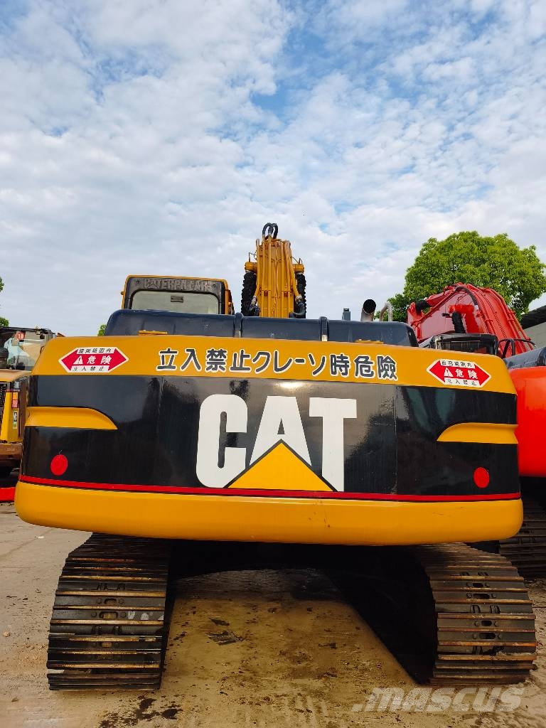 CAT 320BL Pelle sur chenilles
