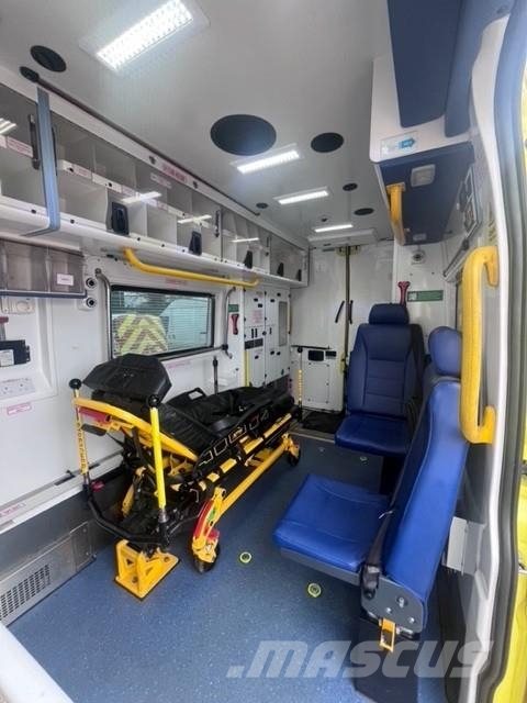Fiat Ducato A&E Fiat Ducato A&E Vehicle with Stryker Pr Ambulancias
