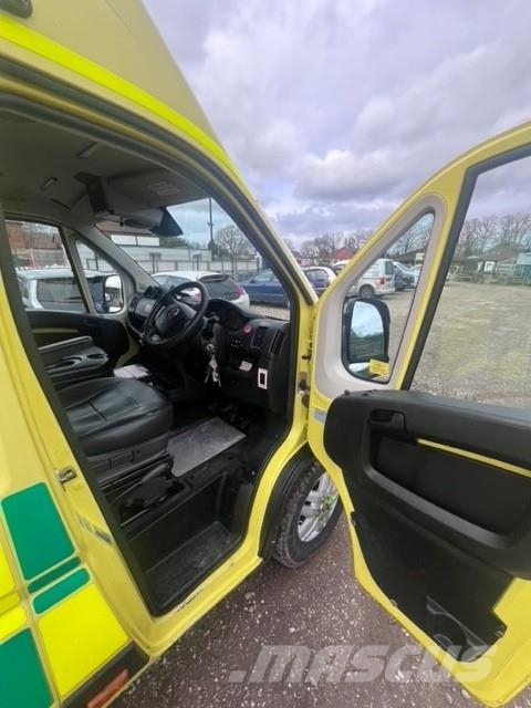 Fiat Ducato A&E Fiat Ducato A&E Vehicle with Stryker Pr Ambulancias
