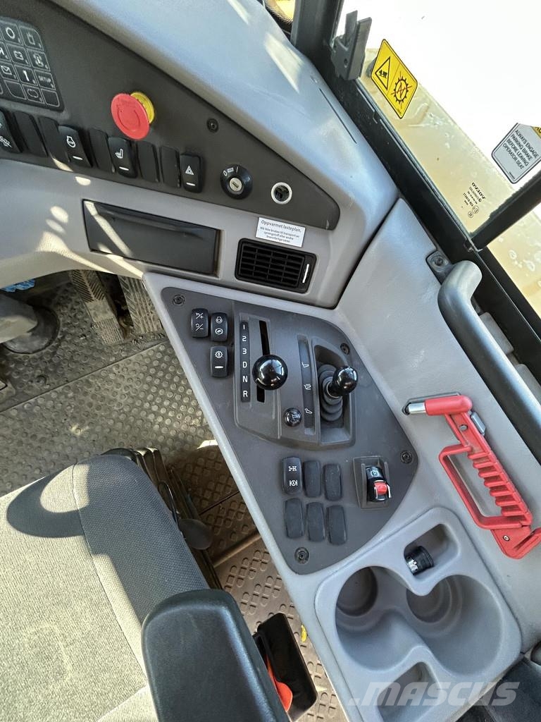 Volvo A25G Excavadoras sobre orugas