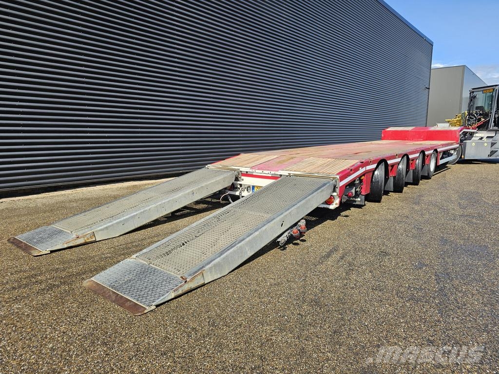 MAX Trailer N/A F-S44 / STEERING AXLE - LIFT AXLE / HYDR RAMP Low loader-semi-trailers