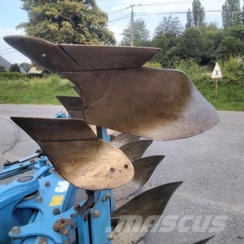 Lemken Juwel 8 Charruas reversíveis