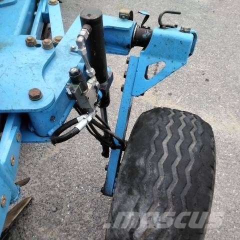 Lemken Juwel 8 Charruas reversíveis