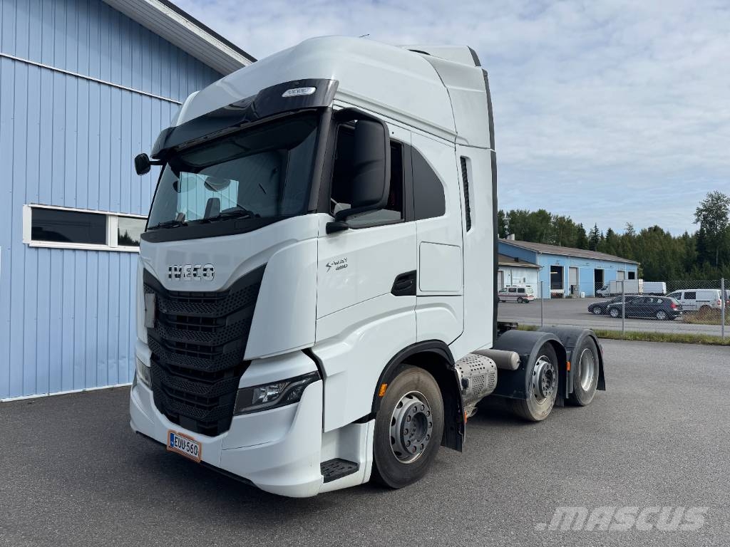 Iveco S-Way AS440S49 Naudoti vilkikai