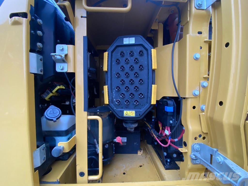 CAT 330 NG . Crawler excavators