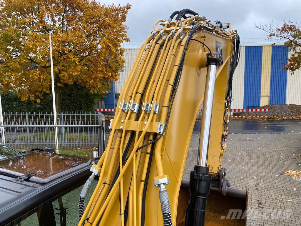 CAT 330 NG . Raupenbagger
