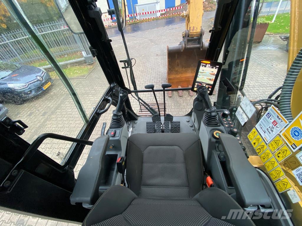 CAT 330 NG . Raupenbagger