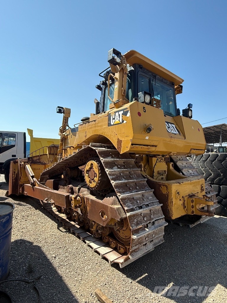 CAT D8T ブルドーザー