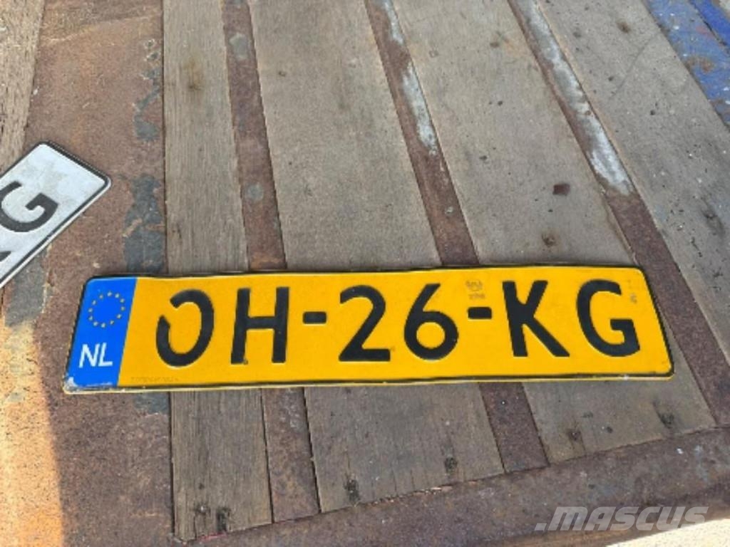 Pacton TI-001 1 AXLE BPW - SLIDING ROOF Polprikolice s ponjavo