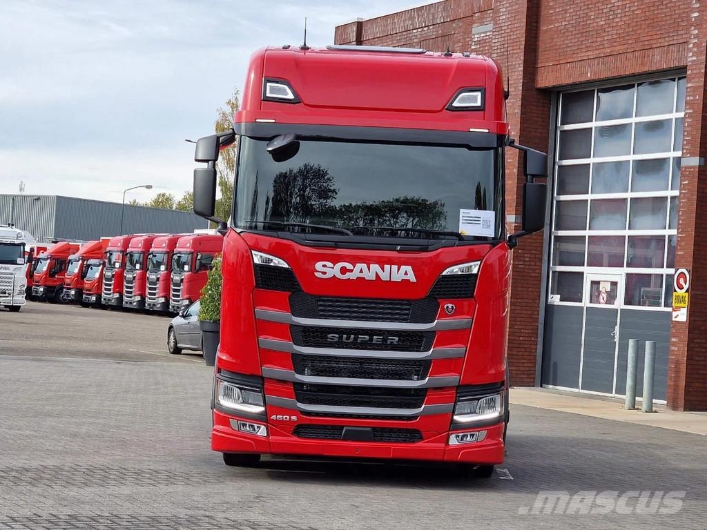 Scania S460 Highline 4x2 - Lowdeck - New - Retarder - Nig وحدات الجر