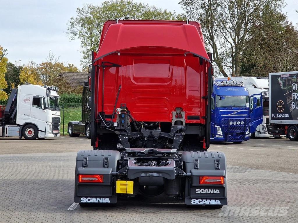 Scania S460 Highline 4x2 - Lowdeck - New - Retarder - Nig وحدات الجر
