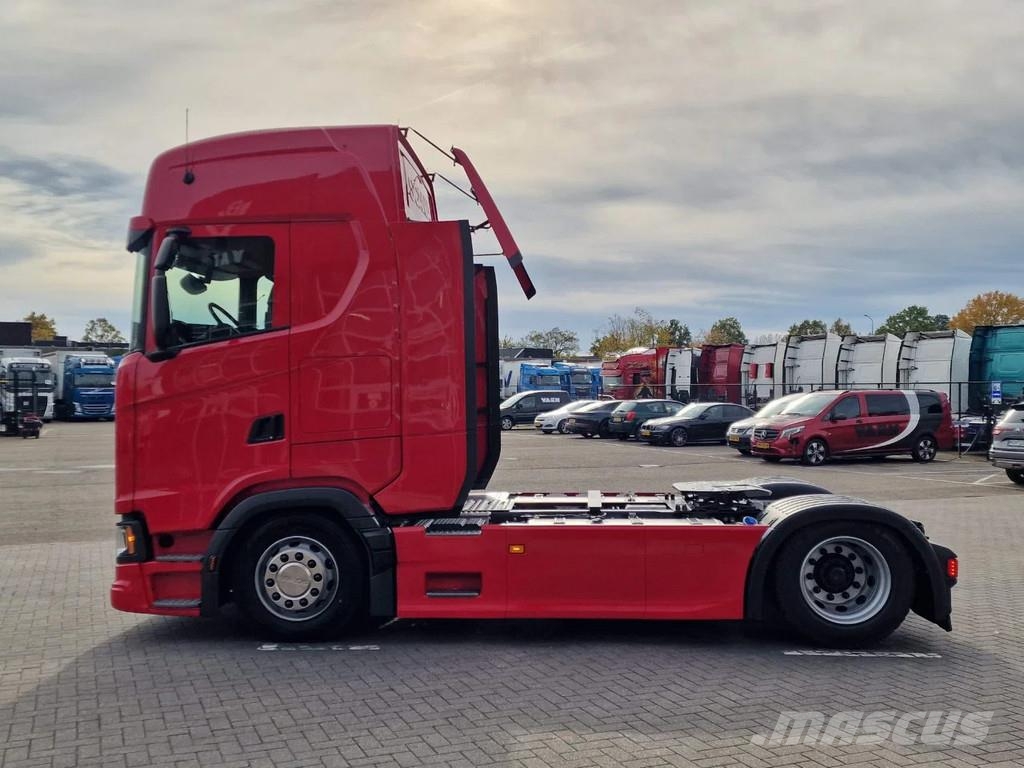 Scania S460 Highline 4x2 - Lowdeck - New - Retarder - Nig وحدات الجر